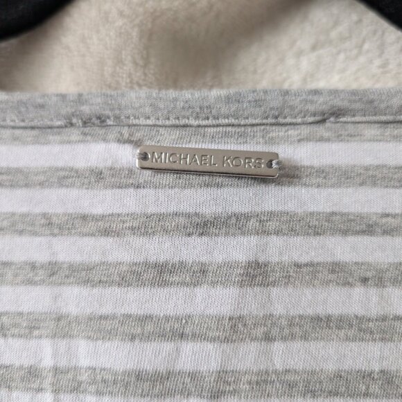 3/$30 Michael Kors 3/4 length long sleeve - Picture 7 of 8